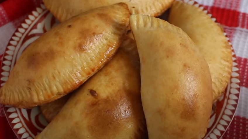 Receita de Pastel de Forno Super Fácil - Mesa e Sabor