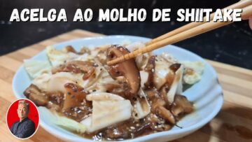 Acelga ao molho de cogumelo podendo ser vegano