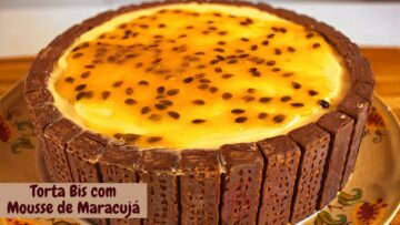 TORTA MOUSSE DE MARACUJÁ COM CHOCOLATE. DÁ ÁGUA NA BOCA.